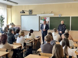 В 8 округе стартовала акция «Молодежь против наркотиков»